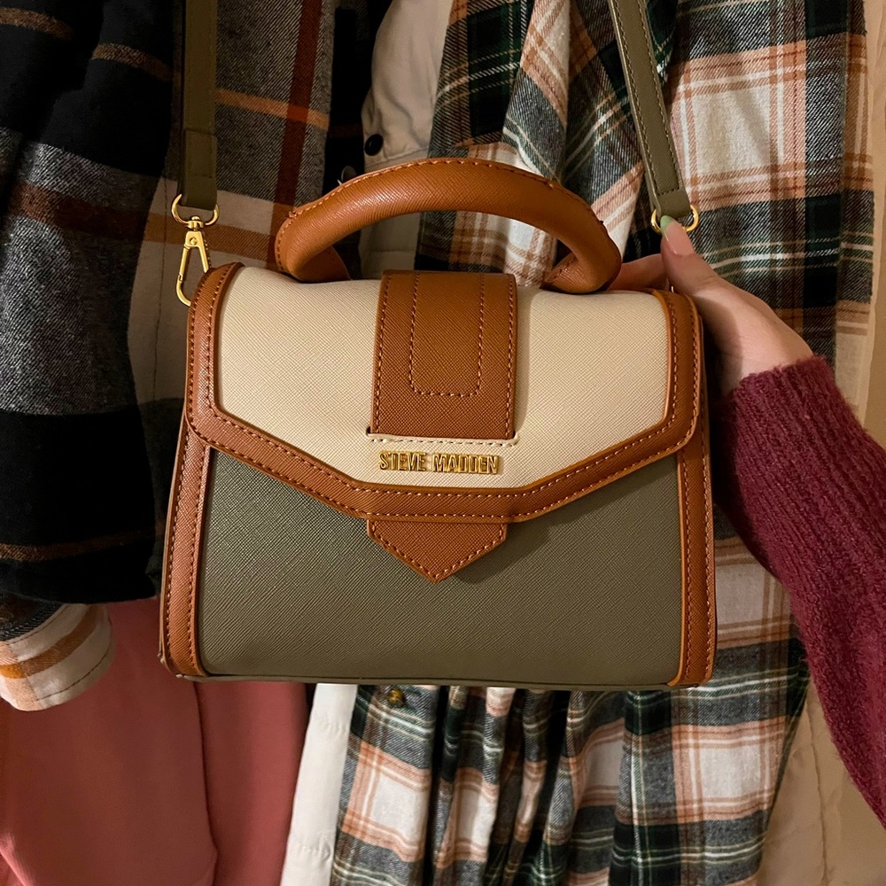 STEVE MADDEN CROSSBODY BAG
